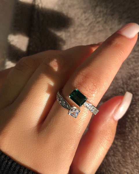 Korean-style Diamond Jewelry Ring Exquisite