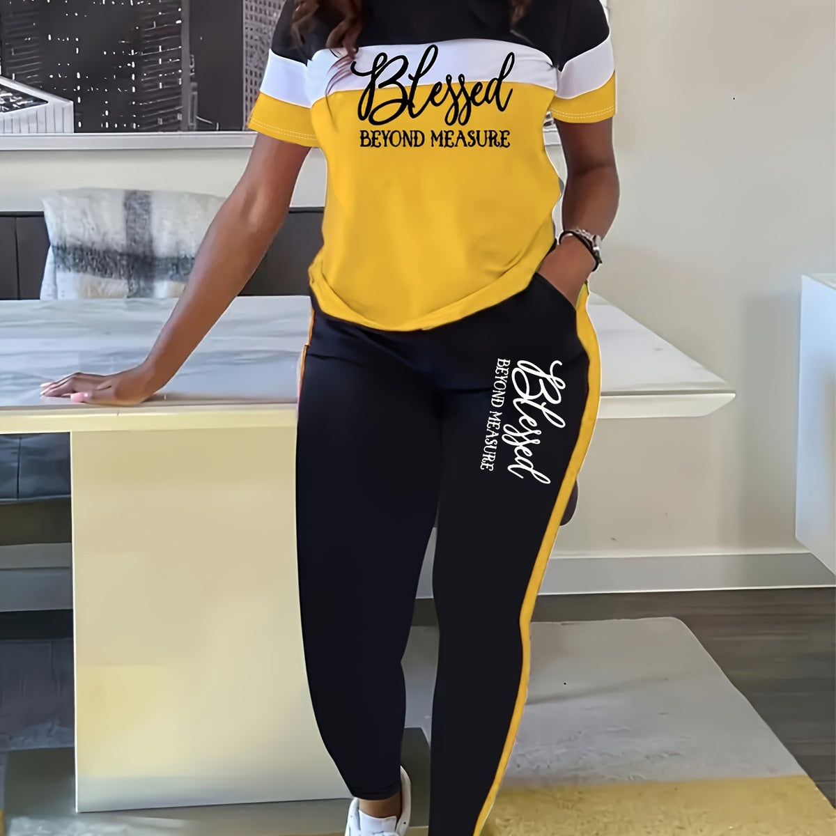 Contrast Color Striped Short Sleeve With Wide Leg Pants Suit